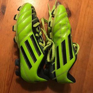KIDS ADIDAS SOCCER CLEATS- SIZE 11